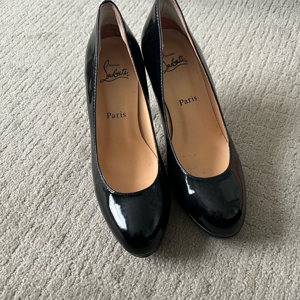 AUTHENTIC Christian Louboutin Classic Black Heels